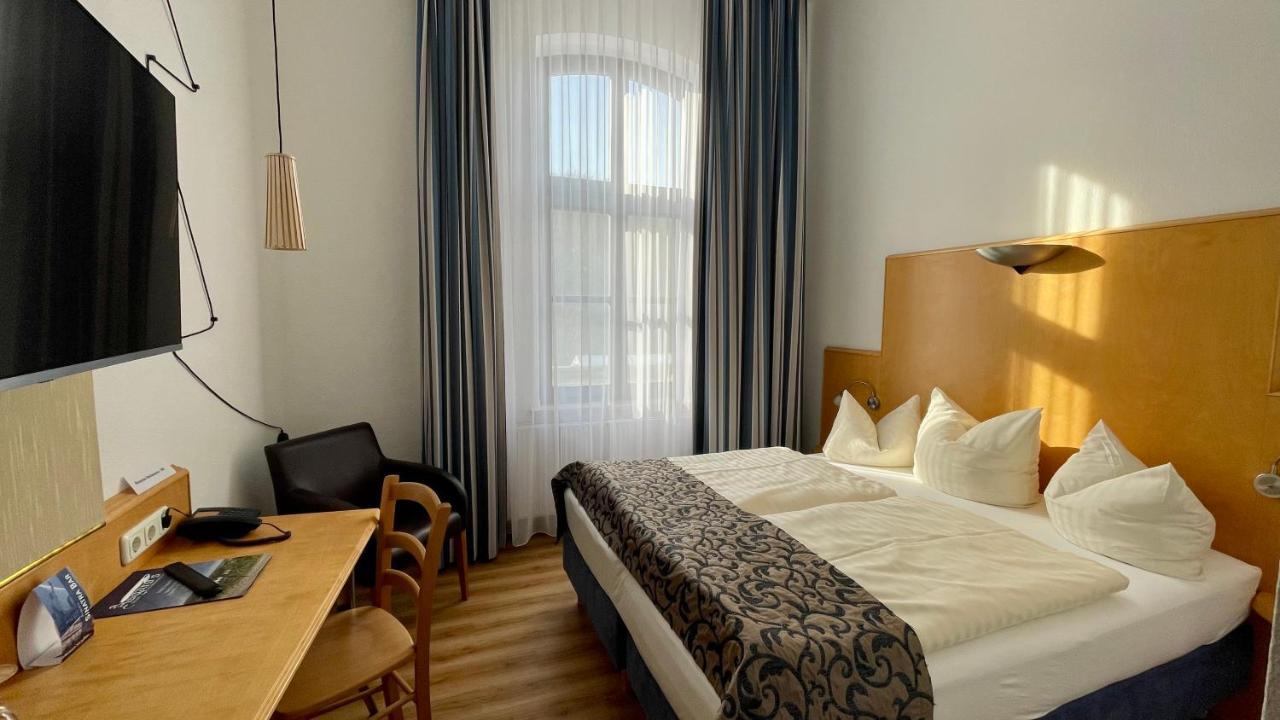 Hotel Asgard ซินโนวิทซ์ ภายนอก รูปภาพ