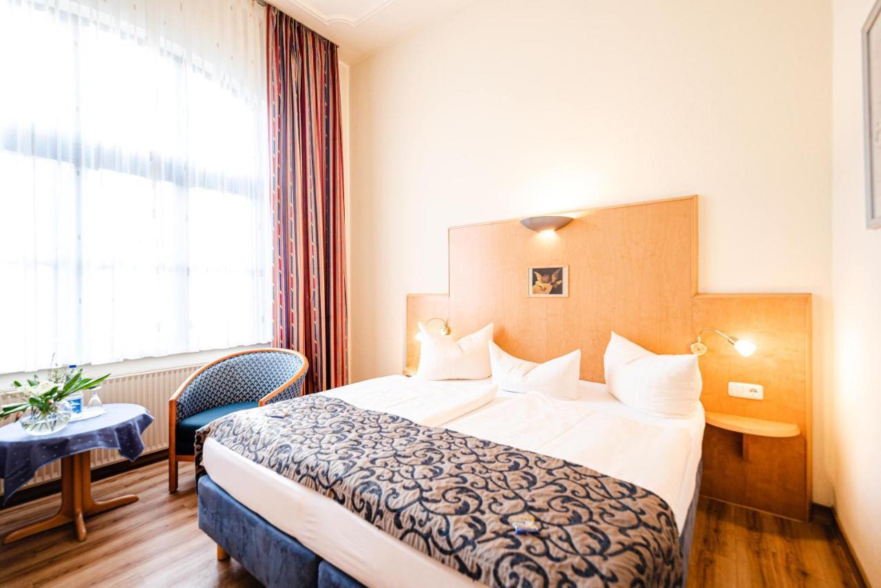 Hotel Asgard ซินโนวิทซ์ ภายนอก รูปภาพ